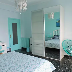 Biker's Blue Cove Apartment